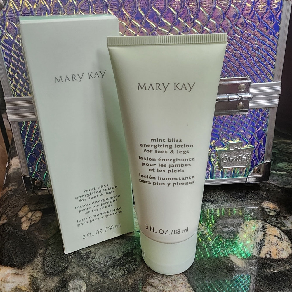NIB Mary Kay Mint Bliss Energizing Lotion